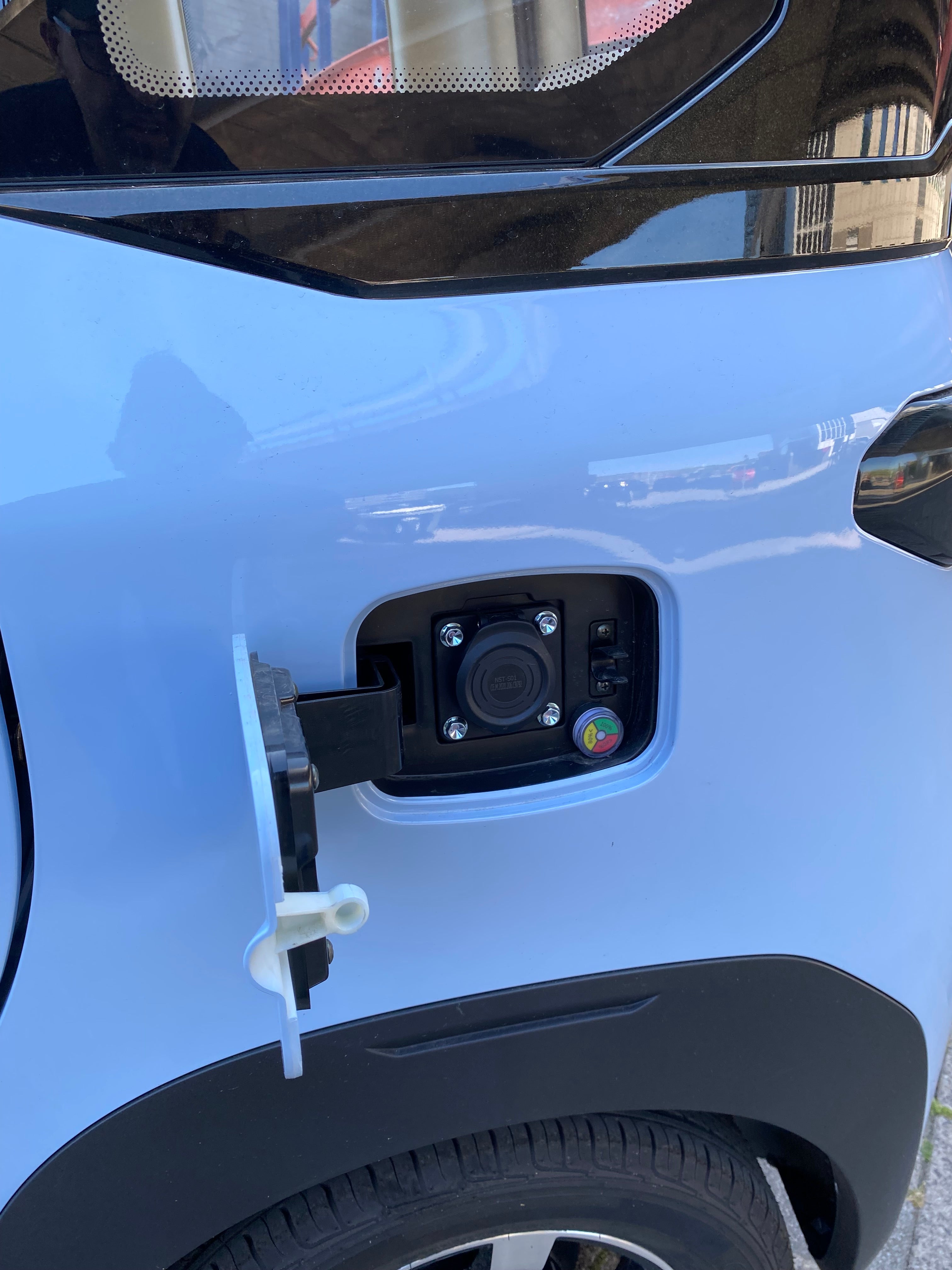 Esmaster Pulse X city car 160ah lithium battery Yellow